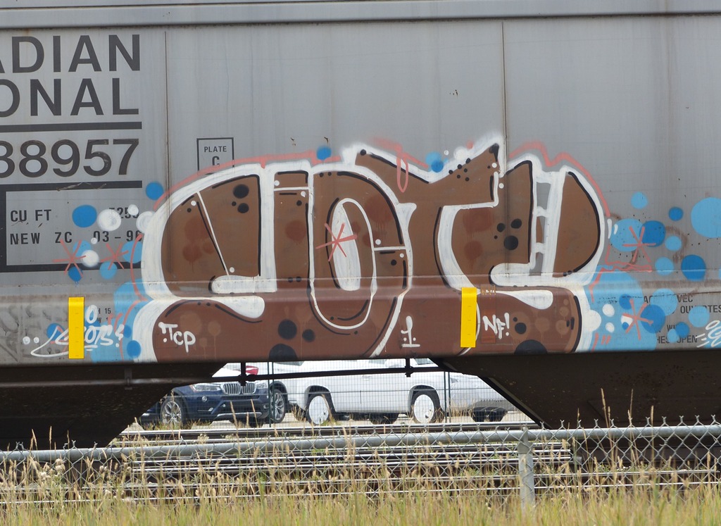 403184